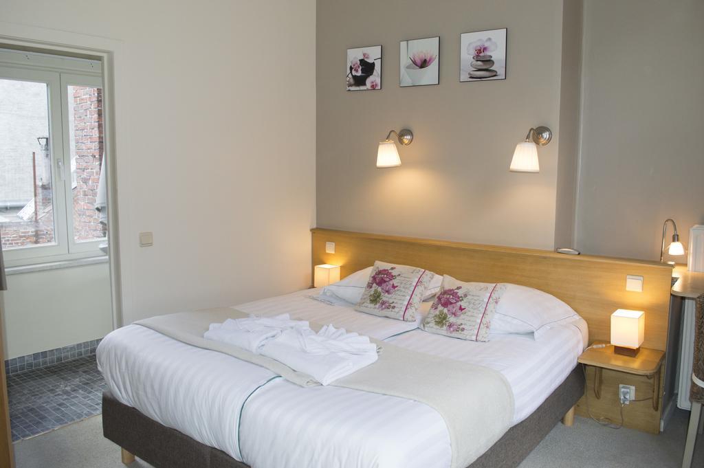 Hotel Ambrosia 예페르 객실 사진