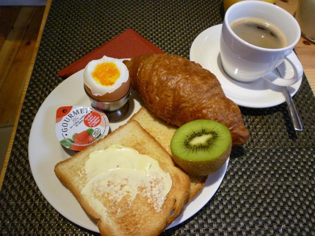 Hotel Ambrosia 예페르 외부 사진